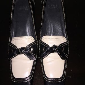 Stewart Weizman navy and cream shoes - small heel